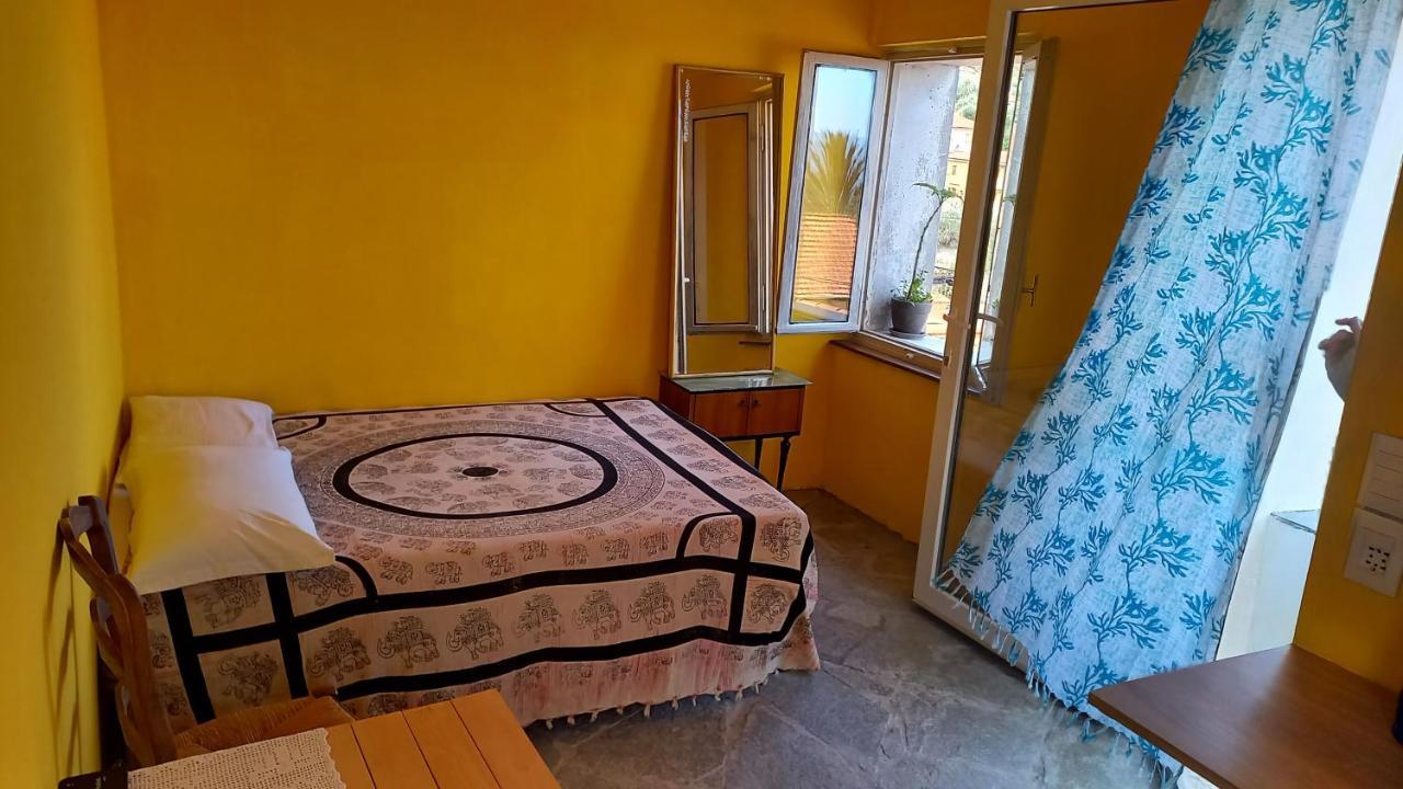 Plan B Apartment Civezza Luaran gambar